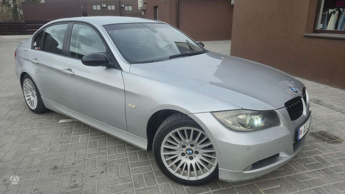 BMW 320